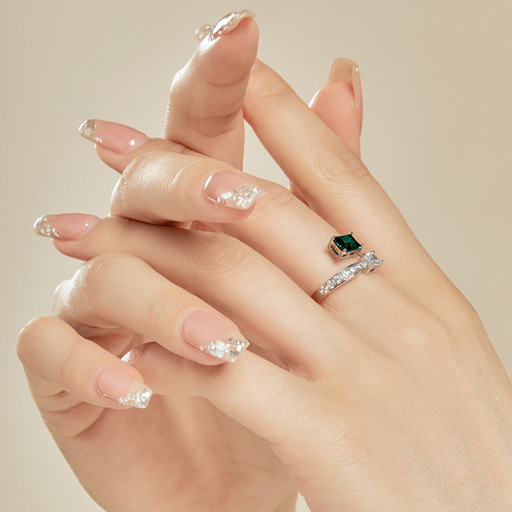 Retro Square Sterling Silver Inlaid Zircon Open Ring