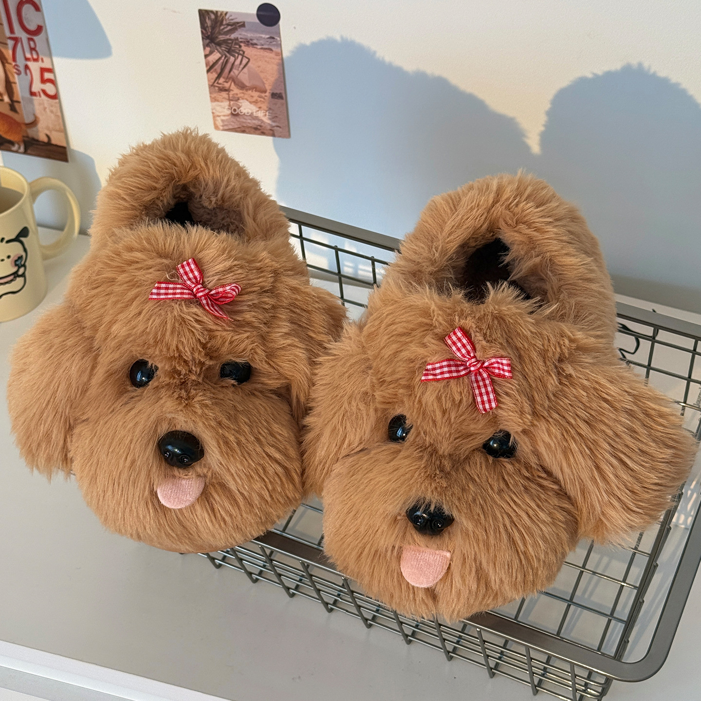 Fábrica de zapatos Qidan zapatillas de algodón de cachorro de dibujos animados para mujeres otoño y invierno en el hogar lindo calentamiento bolsa antideslizante tacones zapatos de algodón para mujeres