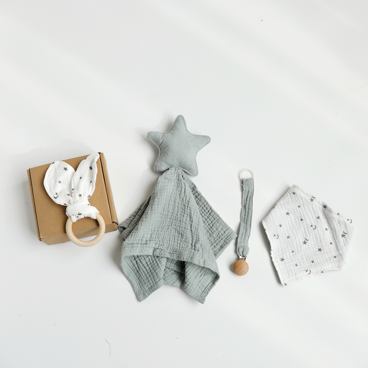 Caja de regalo de lavado de bebé recién nacido, juego de toalla de saliva, regalo de reunión de luna llena de cuatro piezas para bebés recién nacidos