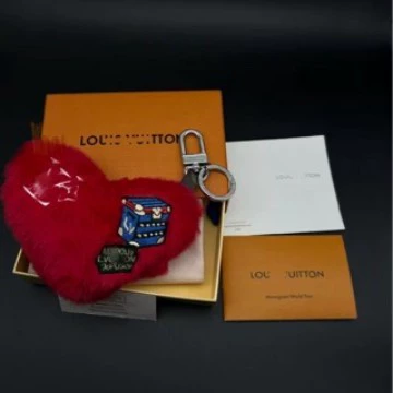 Новый товар M03171 LOUIS Vuitton Любовь сердце кураж любовь персиковое сердце украшение сумки