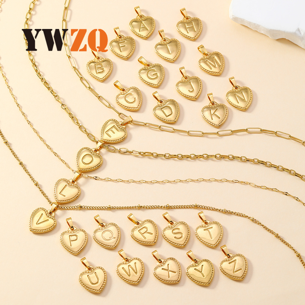 Joyas de tendencia transfronterizas acero inoxidable fundición estereoscópica titanio acero amor colgante 26 letras DIY accesorios de collar de pulsera