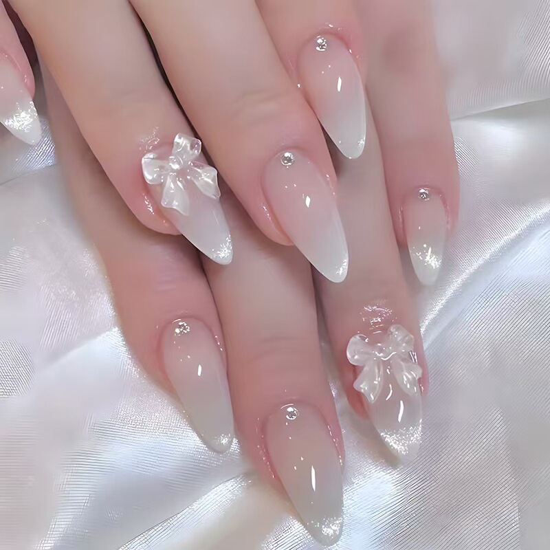 Foreign Trade Fugitive Princess Sweet Cat Eye French Manicure Stereo Bow Wearable Nails High-End Fake Nails Wholesale