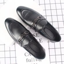 Ӣ�����^�̄���Ь�r�����eƤЬ�к�ɫ���bЬ2021�¿����Ь���_05