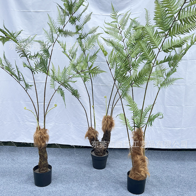 Simulación de alta simulación de plantas falsas en el suelo de plantas de plantas verdes de helechos de cabeza de mono en maceta combinadas de paisaje interior de seda dorada
