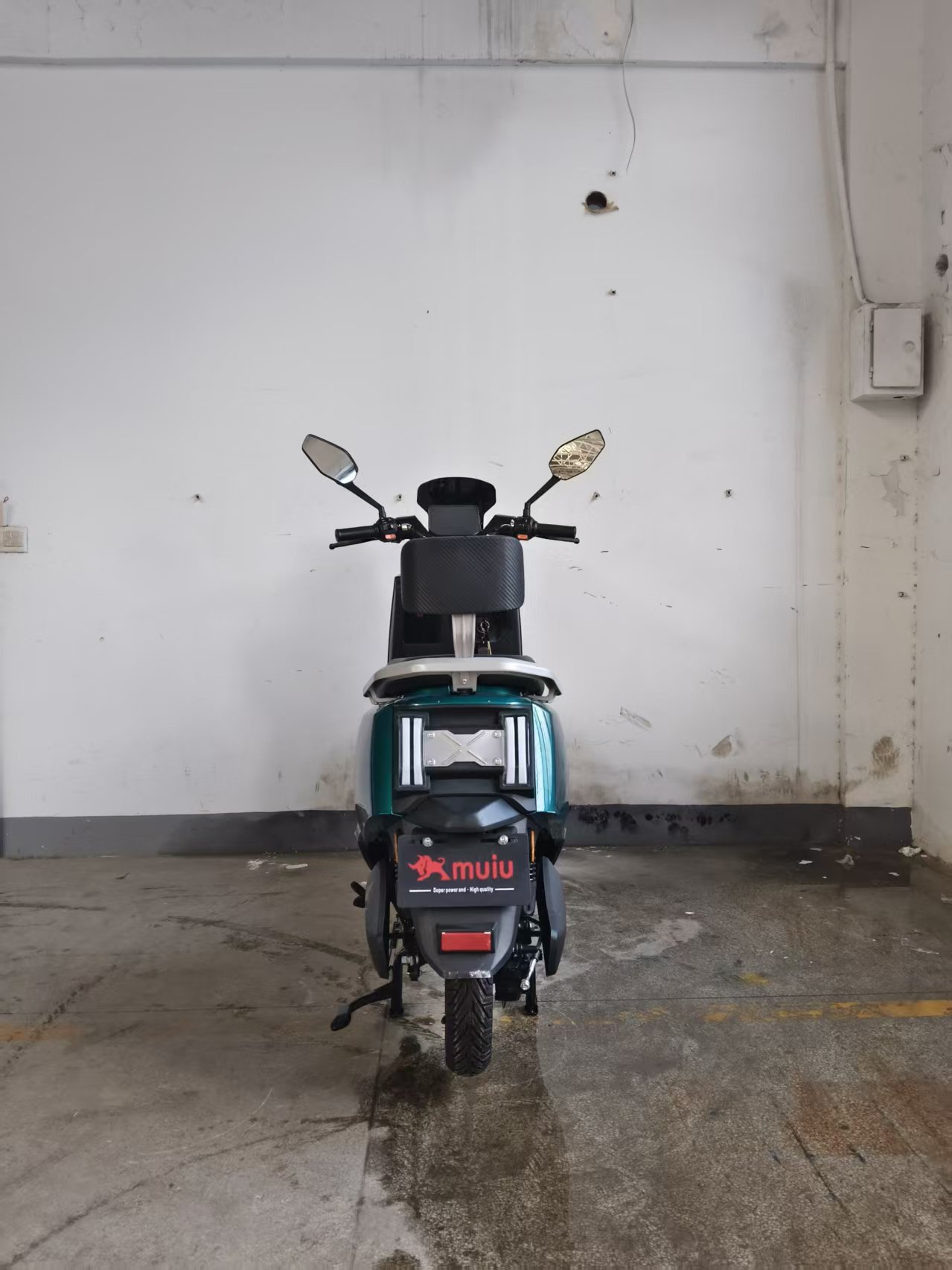 Fengshen Electric Vehicle 72V Long-Range Electric Motorcycle Export Commuter Vehicle High-Power Scooter