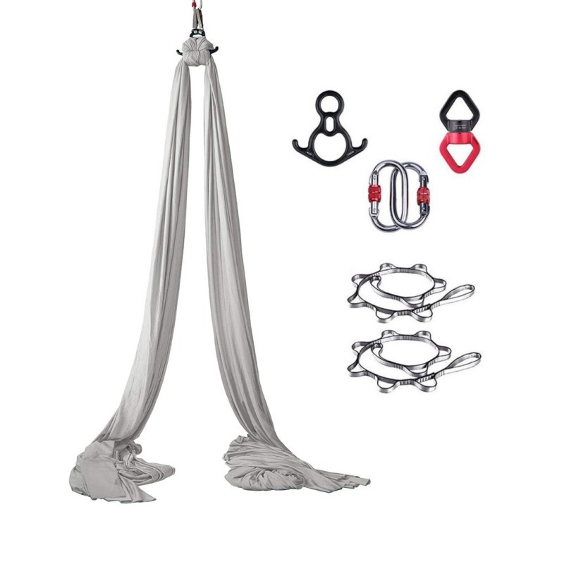 Light gray + accessories (as shown)