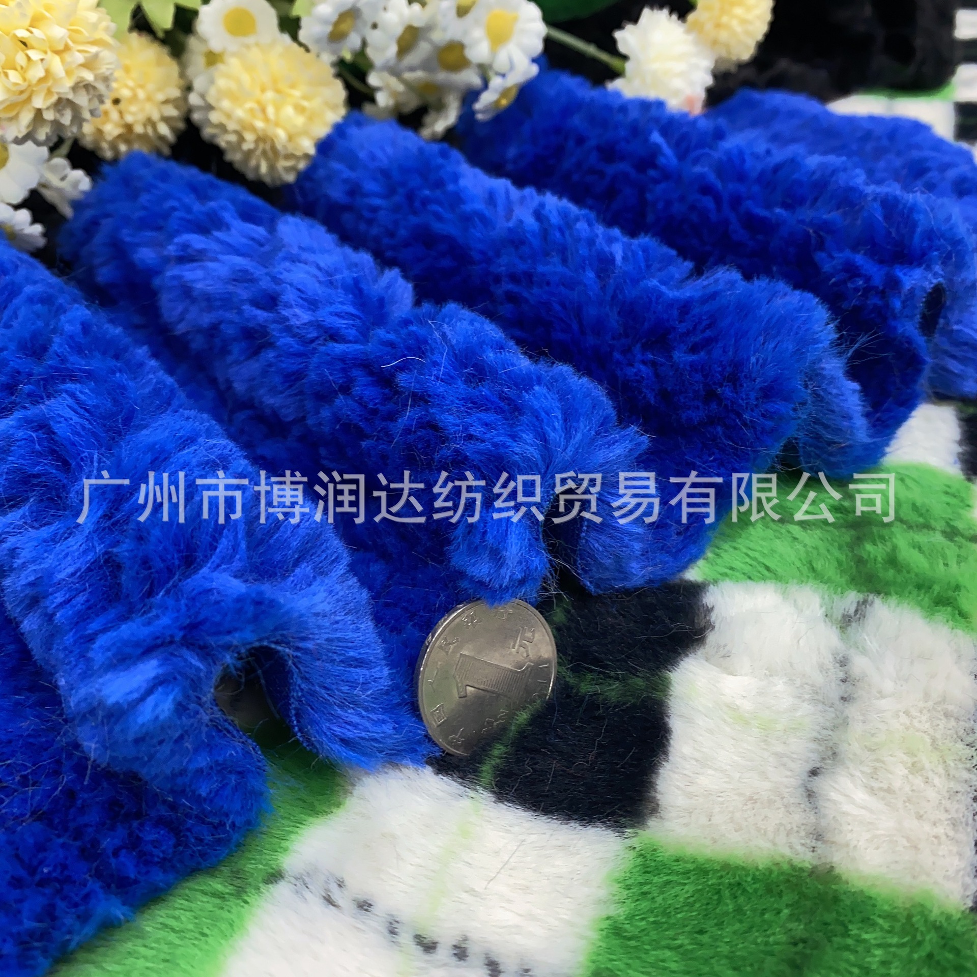 鑫荣毛绒獭兔毛刷花大兔毛兔貂小兔毛童装外套玩具服装玩具面料