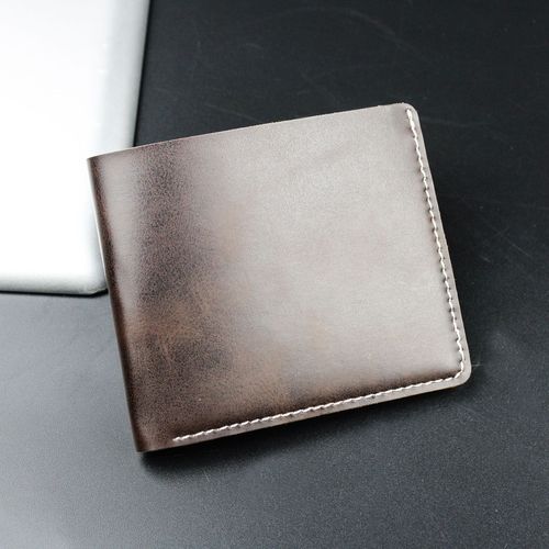 New cross-border vintage men's wallet in crazy cowhide, featuring a personalized, casual design—perfect for teens! Wholesale available.