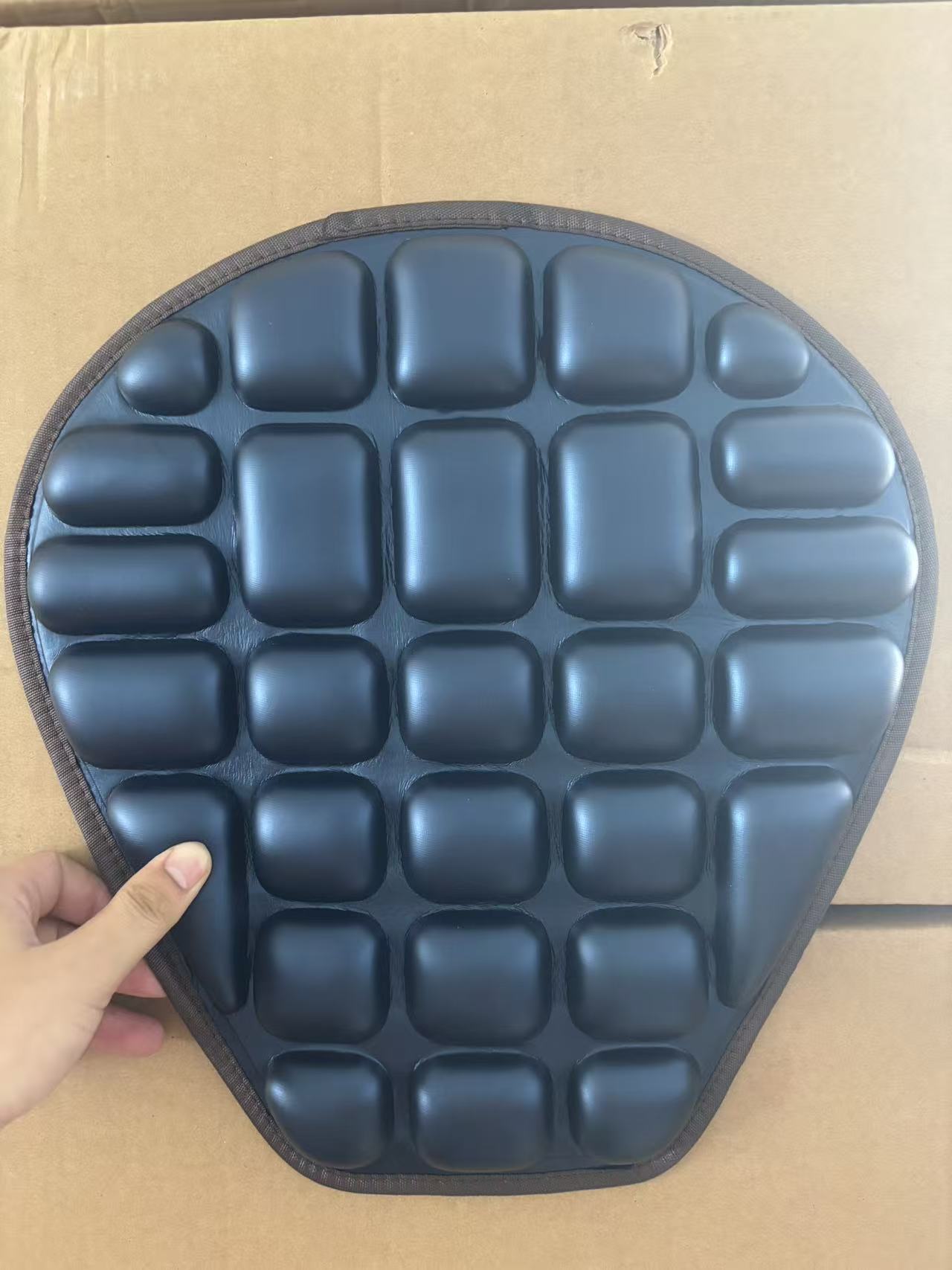 Cojín de asiento de motocicleta amortiguador ventilado amortiguador ventilado universal resistente a altas temperaturas para vehículo eléctrico