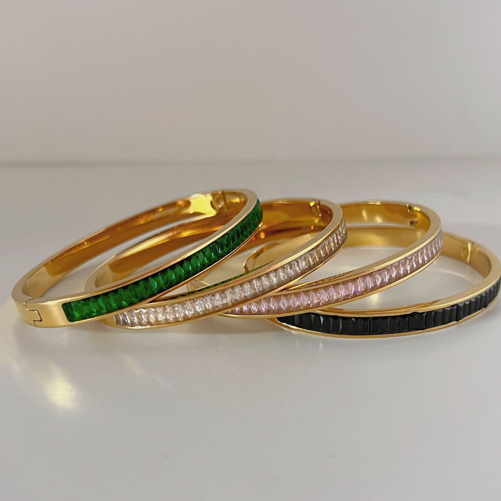 Elegant Geometric 304 Stainless Steel 16K Gold Plated White Gold Plated Gold Plated Zircon Bangle In Bulk display picture 5