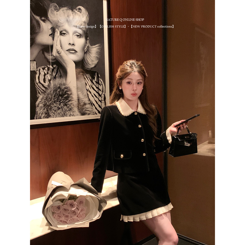 Yang Xiaojuan Miu Style Rich Daughter Style Black Velvet Suit Two-Piece Pearl Doll Collar Top Jacket
