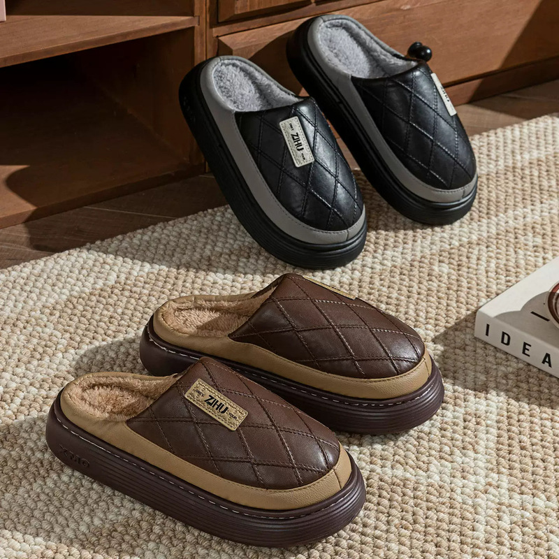 Winter men's cotton slippers, PU leather upper, waterproof, for indoor use, thick sole, non-slip, fleece-lined for warmth, plush cotton slippers for men