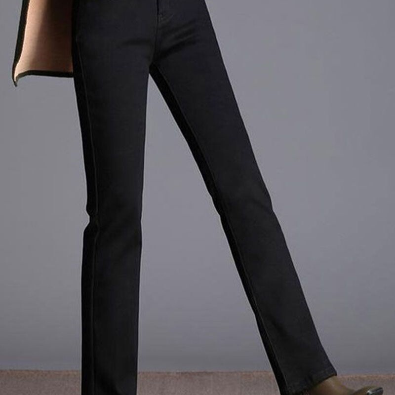 Black Velvet Straight Jeans for Women Autumn and Winter 2025 New Loose Slimming Look High Waist Large Size Mom Long Pants