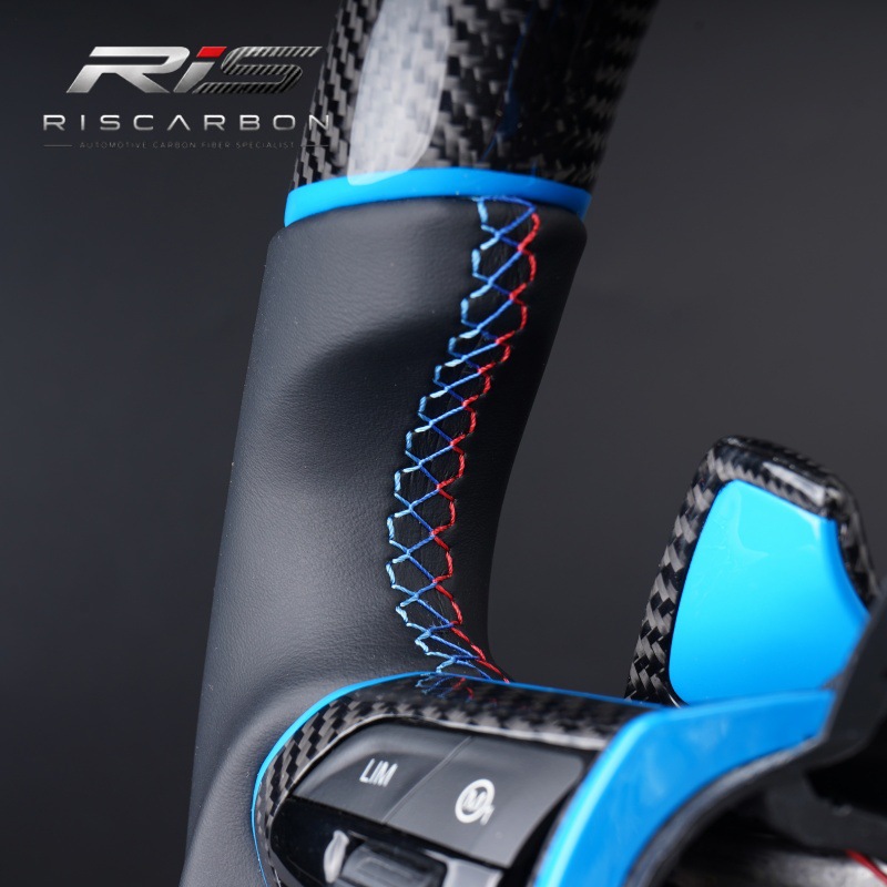 Carbon fiber red and blue dual-tone flat-bottom steering wheel with LED lights, compatible with BMW F30F10F11F15F16F20F18