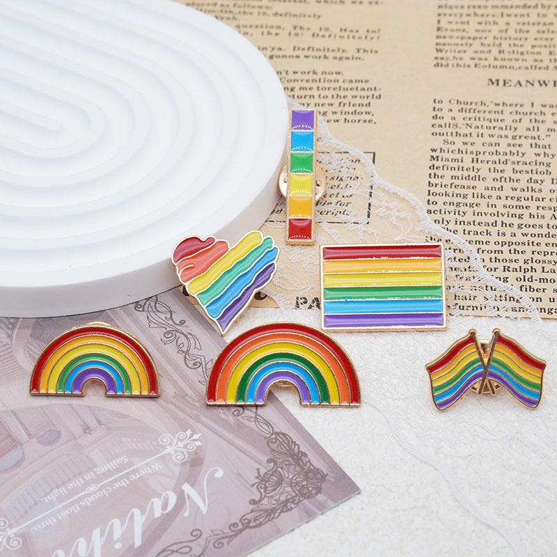 Creative Rainbow Bridge Six-Color Rainbow Set Brooch Peace Metal Alloy Enamel Pin Cartoon Cowboy Bag Badge Creative Rainbow Bridge Six-Color Rainbow Set Brooch Peace Metal Alloy Enamel Pin Cartoon Cowboy Bag Badge