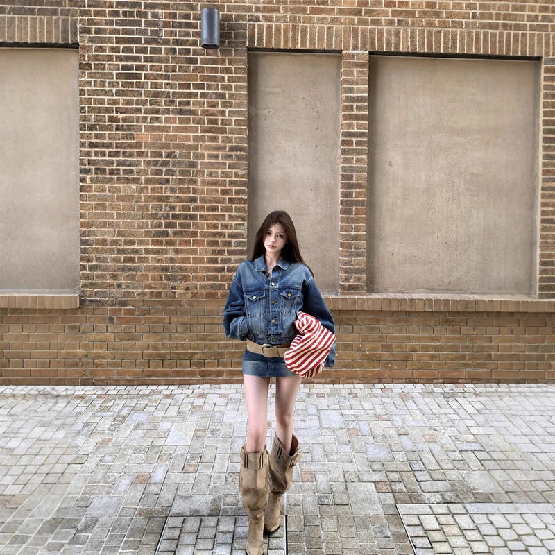 Real Shot of 2025 Retro Sexy Denim Suit for Women, Loose Slimming Look Jacket, Pure Lust Low-Waist Culottes Two-Piece Set, Trendy