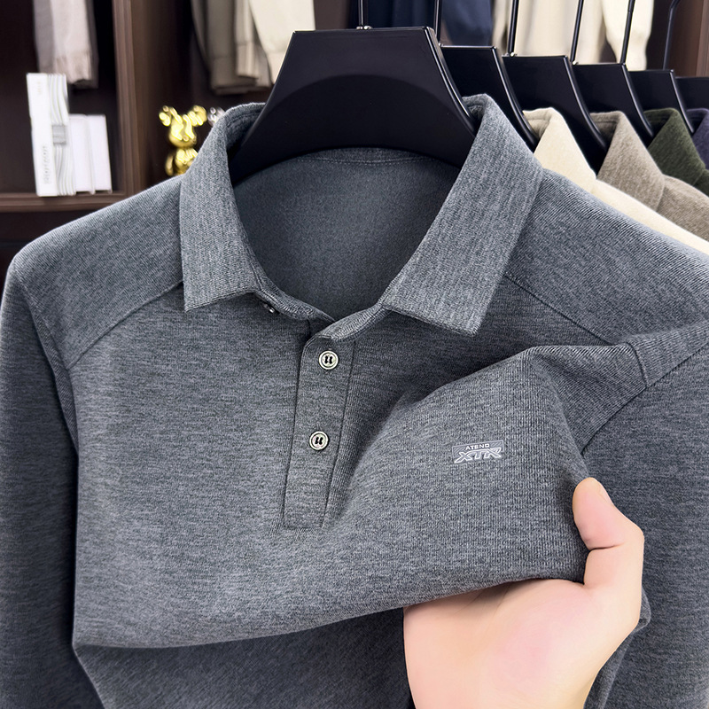Men's long-sleeved polo shirt for export, featuring self-heating technology, anti-pilling properties, and a pressed label design, perfect for everyday casual wear in the 2026 autumn/winter season Men's long-sleeved polo shirt for export, featuring self-heating technology, anti-pilling properties, and a pressed label design, perfect for everyday casual wear in the 2026 autumn/winter season