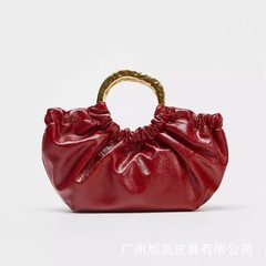 跨境 2025 新款夏季油腊皮褶皱设计手提云朵简约时尚单肩斜挎女包