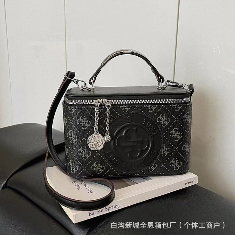 欧美爆款热销手提盒子女包25新款跨境流行字母印花百搭单肩斜挎包|undefined