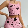 Розовый с чёрными сердечками