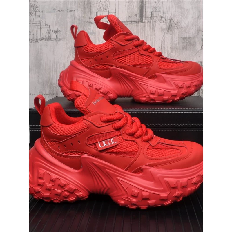 Мужская обувь Европейской станции 2025 Новая обувь папы с толстой подошвой