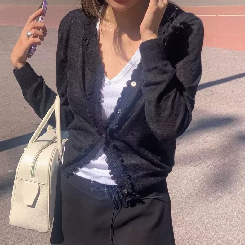 In Stock 2026 Spring New Korean Dongdaemun Tan*At Solid Color V-Neck Slimming Lace Ruffle Edge Knit Cardigan