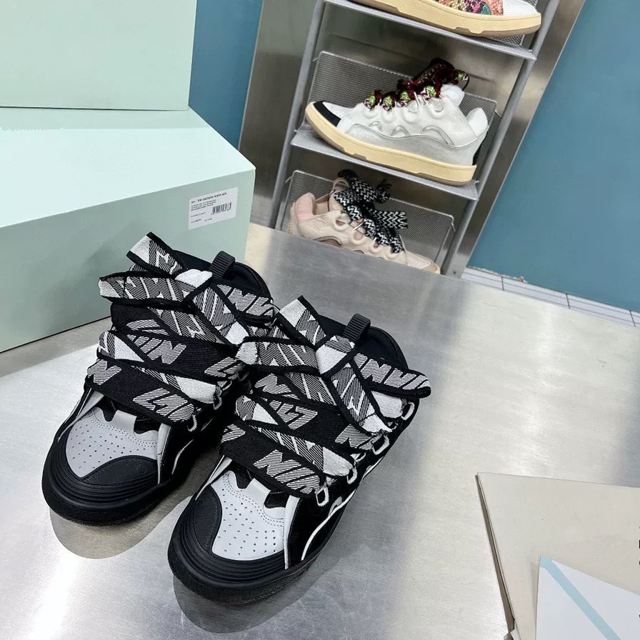 Black, retroreflective