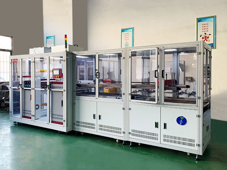 ZKR2R-600-粘塵覆膜裁切機750-560-產品展示-