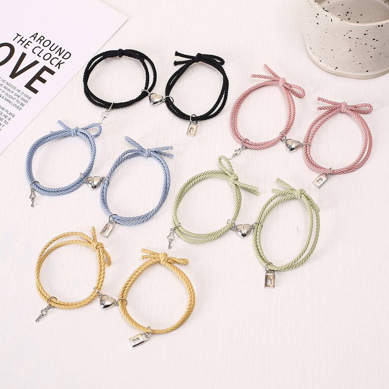 Cross-border European and American hot sale simple key and lock love iron-absorbing couple suction bracelet a pair of men's and women's bracelet jewelry Cross-border European and American hot sale simple key and lock love iron-absorbing couple suction bracelet a pair of men's and women's bracelet jewelry