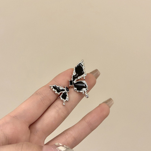 S925 Silver Asymmetric Black Butterfly Earrings for Women - Sweet, Cool, and Spicy Style Earrings - Airy and Cool, Refined and High-End