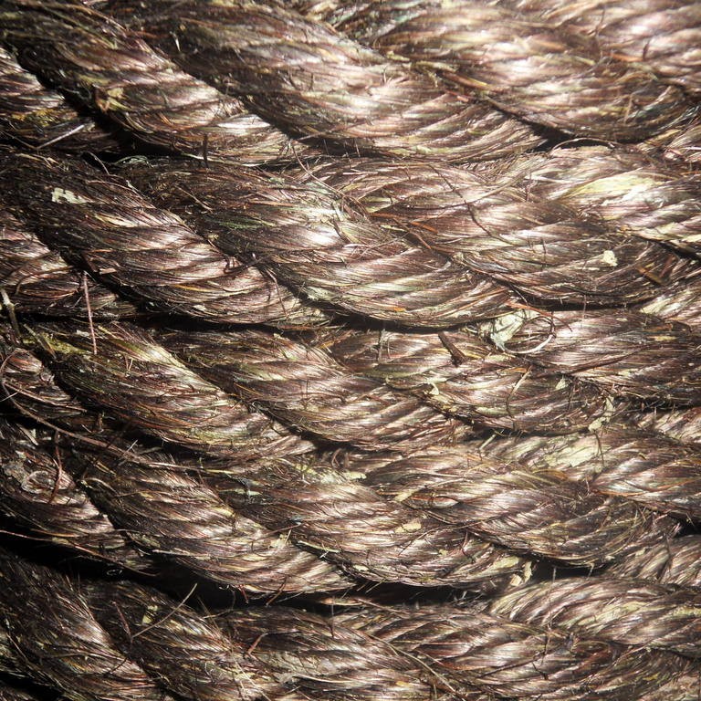 剑麻源头厂家供应染色绳，白棕绳，可按客户要求选色