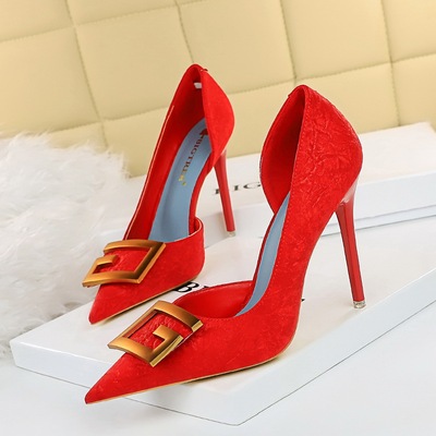 6168-2 in Europe and the sexy nightclub show thin fine with high heels shallow pointed mouth side hollow square buckle s