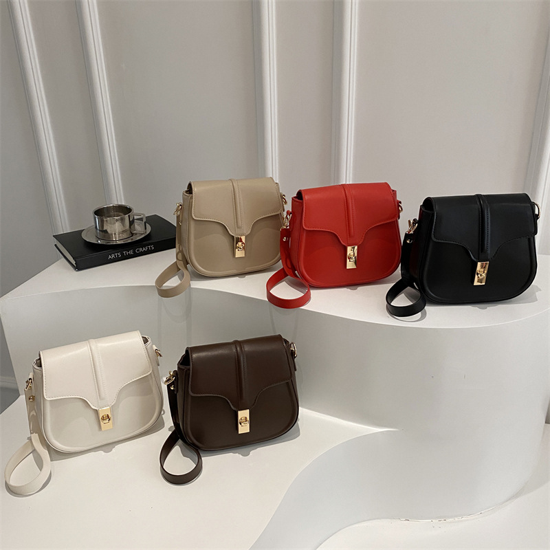 Una sensación extranjera de moda moda moda bolsa de silla para mujeres nuevo estilo 2025 textura mochila casual coreana simple bolso de hombro