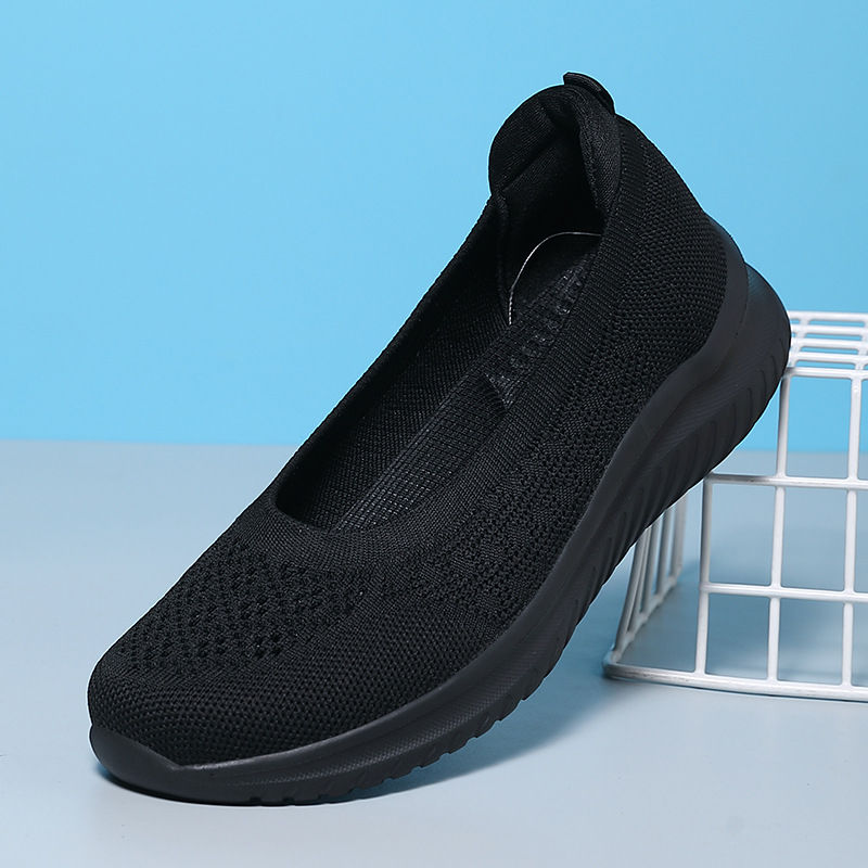 Zapatos de madre para mujeres de comercio exterior nuevos viejos zapatos de tela de Beijing con suela suave, zapatos deportivos casuales para hombres mayores, zapatos de mujer grandes transfronterizos