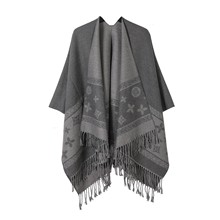 新款欧美时尚大牌披肩斗篷外搭女秋冬街头走秀气质保暖仿羊绒围巾