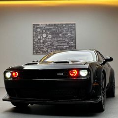嘉業合金車モデル1:32地獄猫筋肉車回力発声照明玩具スポーツカー音楽モデル置物