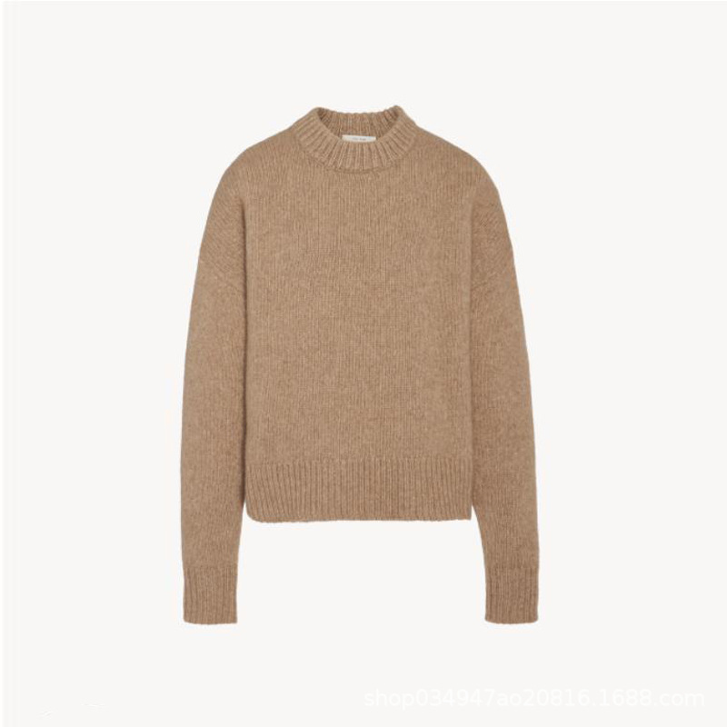Half-high Neck Sweater - Lifestyle 1