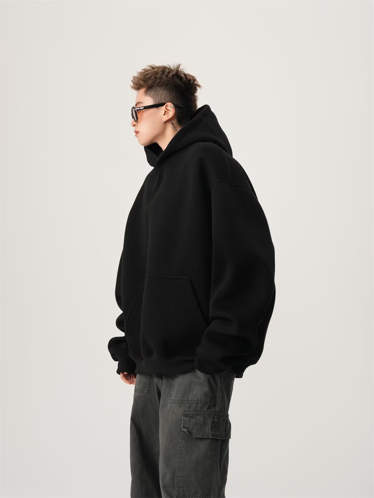 Sweat à capuche, marque tendance automne-hiver, couleur unie, coupe ample, veste résistante et polyvalente_voghion.com