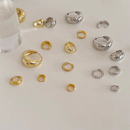 Minimalist personal indifference style earrings with a sense of elegance, niche design, unique versatile temperament retro earrings