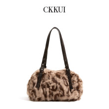 CKKUI韩系豹纹毛绒单肩包女2025秋冬可爱毛绒包百搭保龄球包
