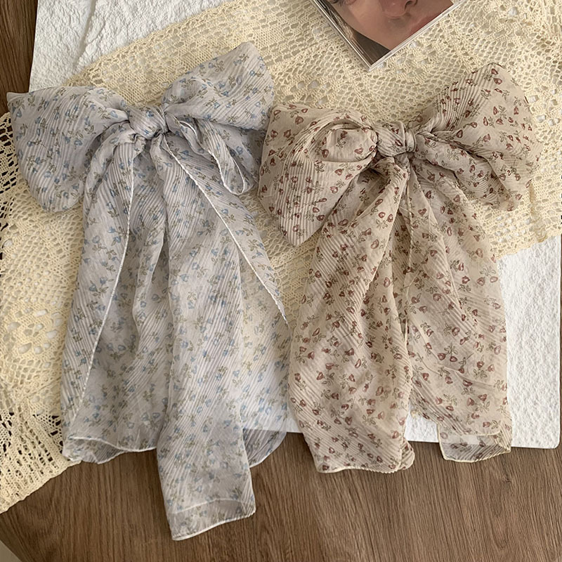 Bufanda delgada, nueva bufanda de seda de verano, pañuelo floral de alta calidad, bufanda de cuello, pequeño chal de protección solar fresco al por mayor