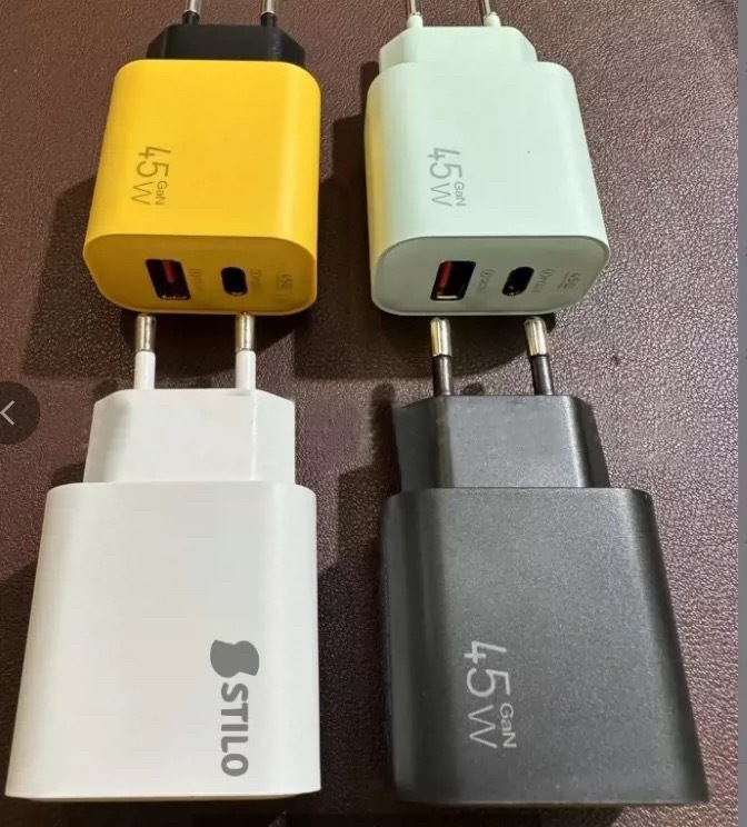 PD45W 超高速充電充電器は、Apple および Android に適しており、A+C 米国標準およびヨーロッパ標準のマルチポート充電ヘッドと互換性があります。|undefined