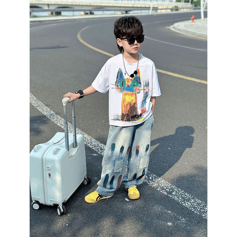 Boys' Summer Outfit Set 2025 New Style Children's Summer Trendy Cool T-shirt Loose Fit Ripped Jeans Two-Piece Set