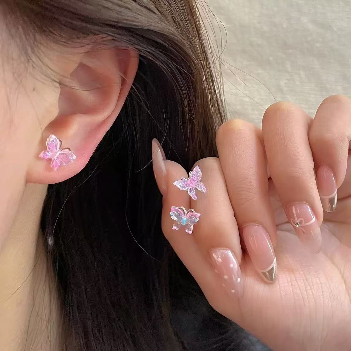 夏季多巴胺甜美炫彩蝴蝶耳钉女森系小巧精致新款温柔可爱耳环耳饰