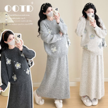 实拍2025秋冬孕妇装绣花设计韩版时尚宽松中长款孕妇毛衣套装