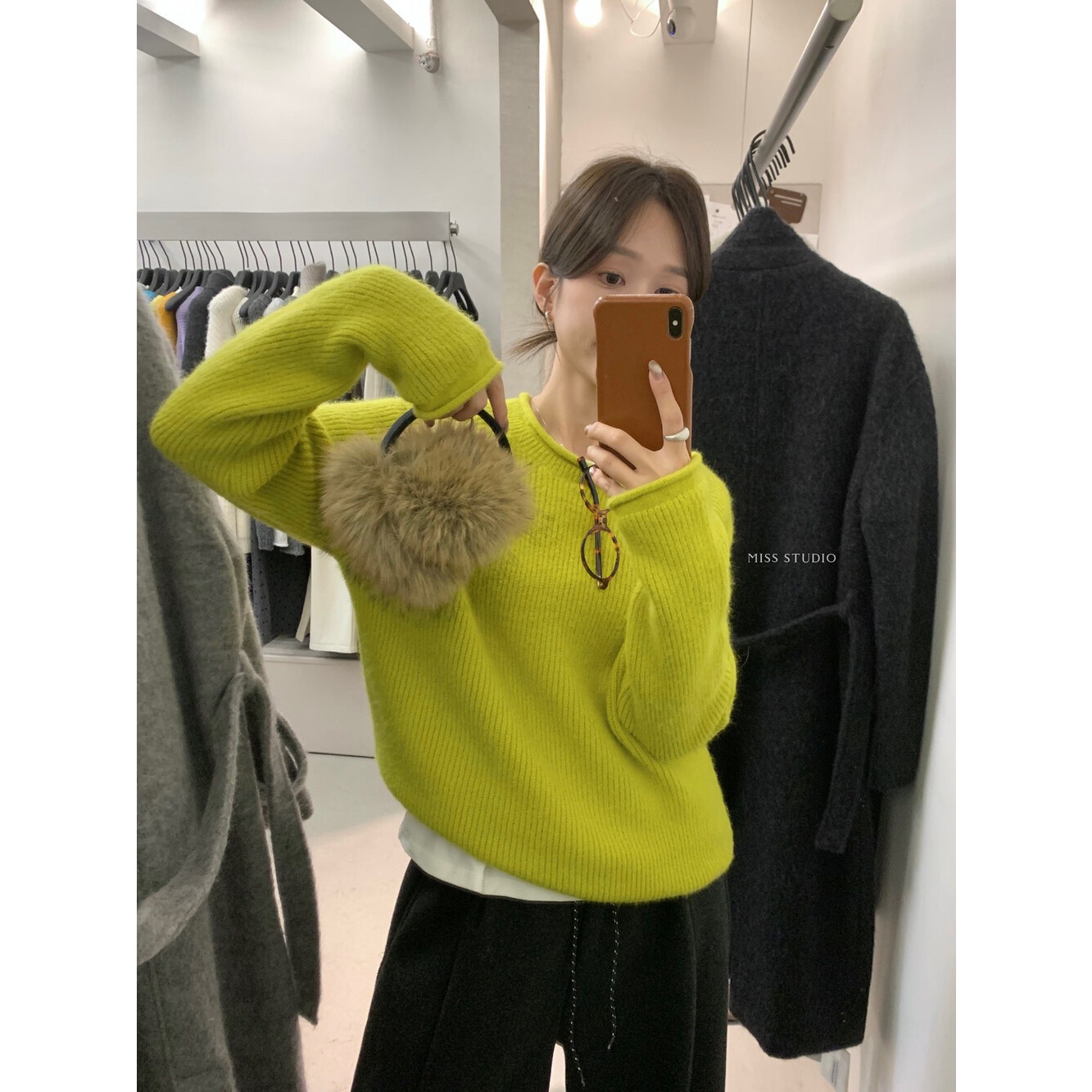 特价不退不换款韩系简约超百搭兔毛保暖套头毛衣(10%兔毛)A06715