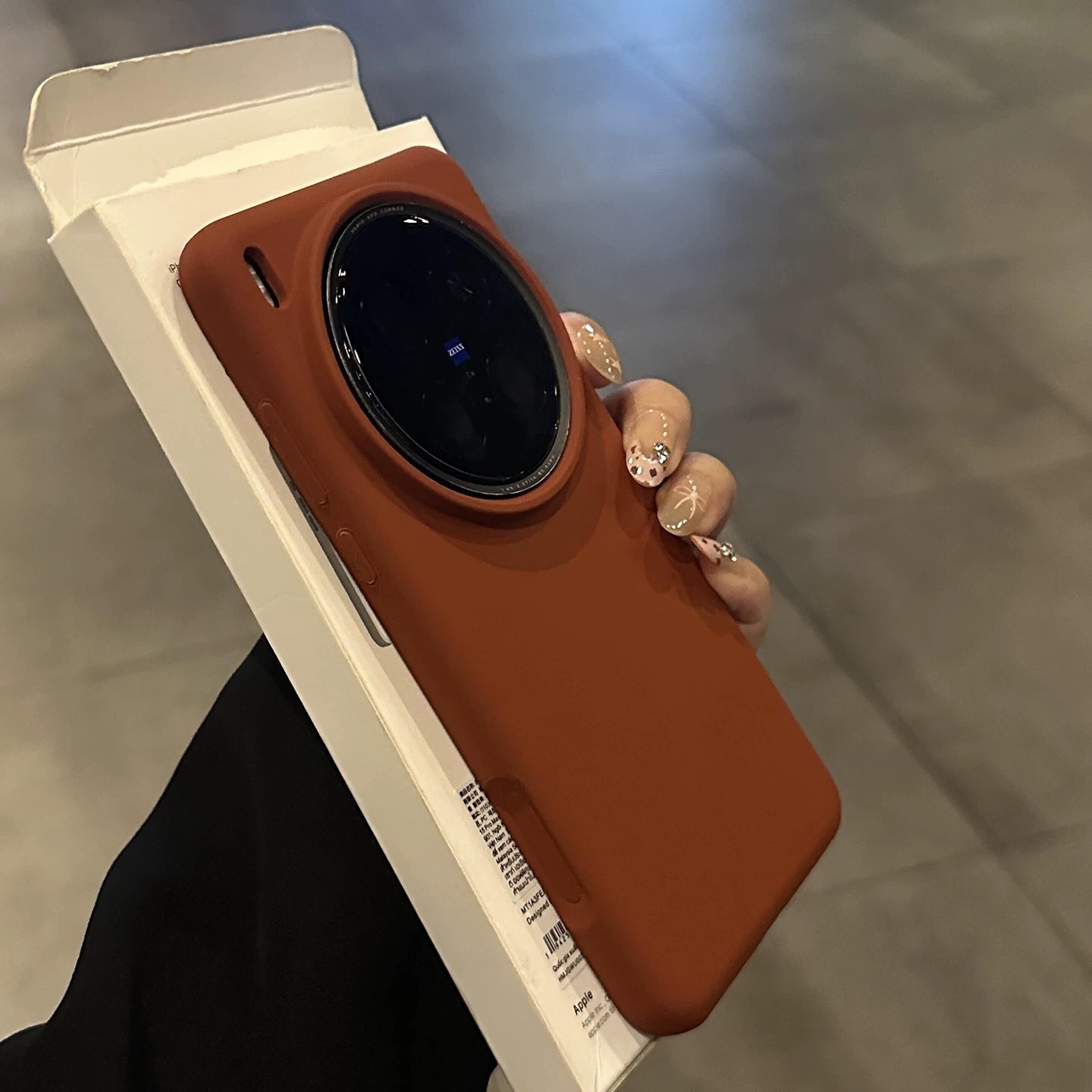 Advanced Caramel Brown Autumn and Winter Model Suitable for Honor Magic8 Mobile Phone Case 400 Soft Waxy X70 Liquid Silicone Meila