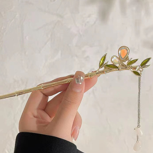 New Chinese style bamboo leaf dripping oil tassel hairpin, ancient style hairpin on the back of the head, retro temperament, Hanfu step-shaking hairpin