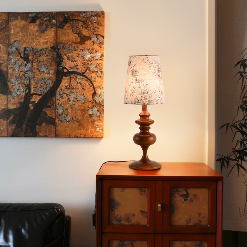 French Medieval Table Lamp Bedroom Study American Retro Wabi-Sabi Style Designer High-End Atmosphere Solid Wood Bedside Lamp
