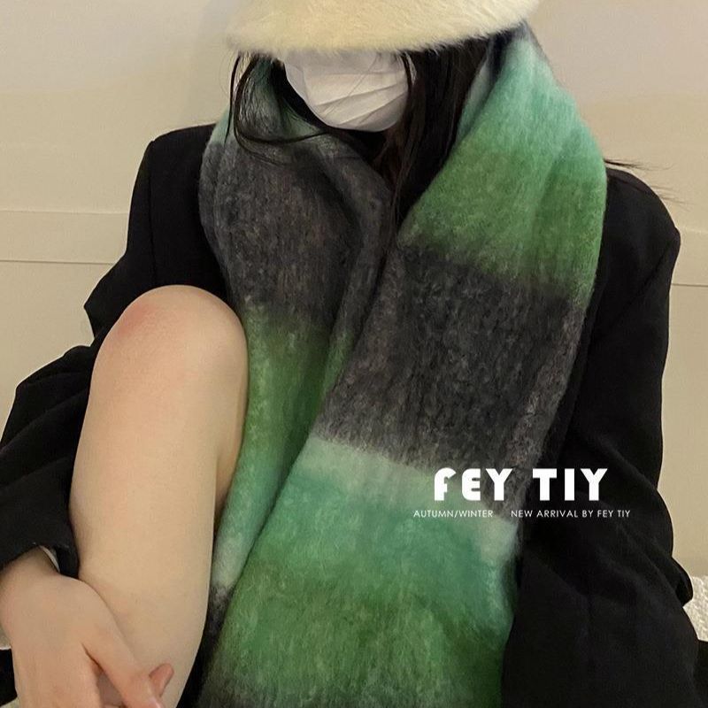 De alto grado de gradiente de color a juego mohair bufanda de las mujeres de invierno engrosada caliente Corea del Sur ins nuevo chal de Cachemira